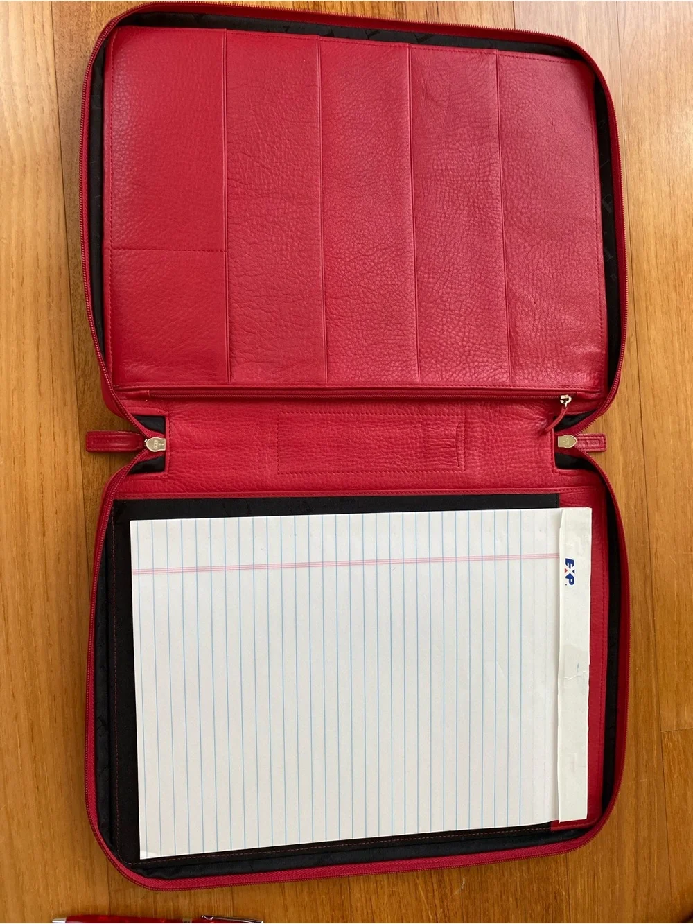 Levenger Pebbled Leather Zipped Folio - Chili Pepper Red